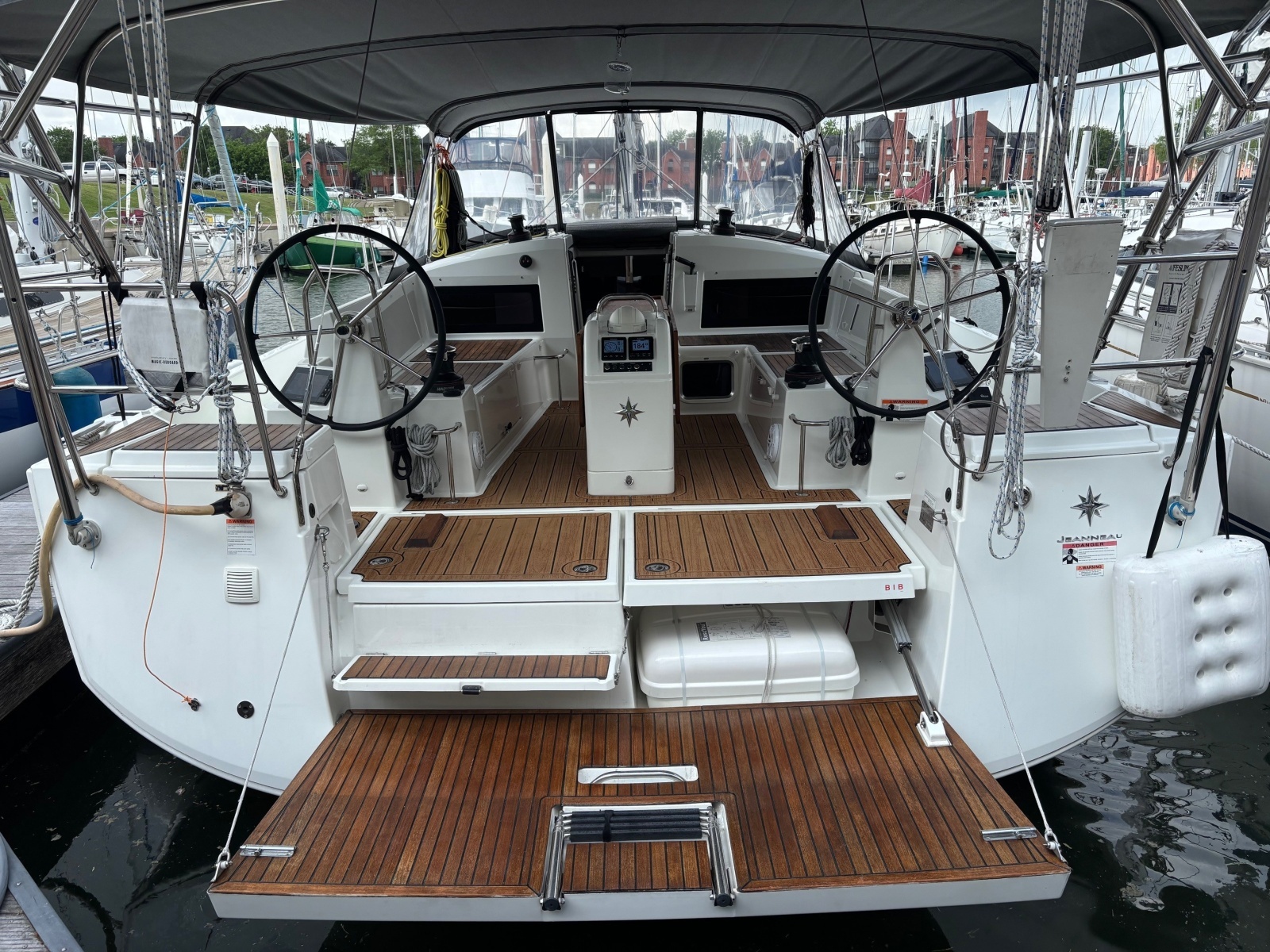 CAVU 44ft Jeanneau Yacht For Sale