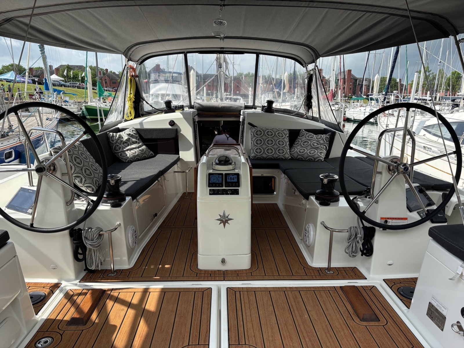CAVU 44ft Jeanneau Yacht For Sale