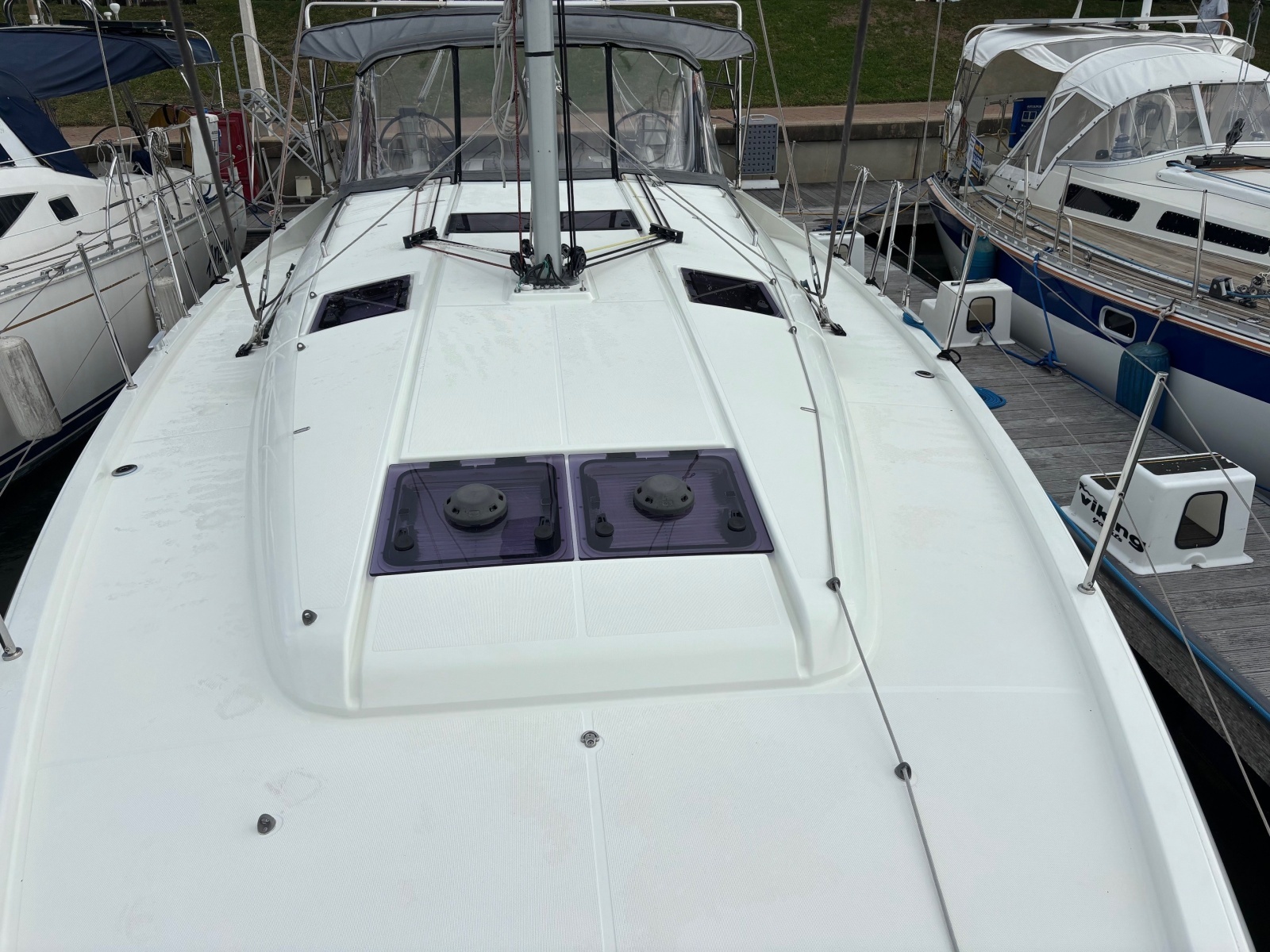 CAVU 44ft Jeanneau Yacht For Sale