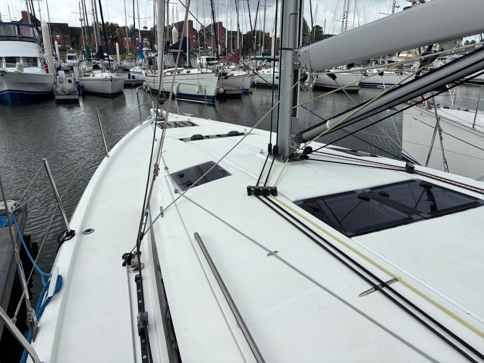 CAVU 44ft Jeanneau Yacht For Sale
