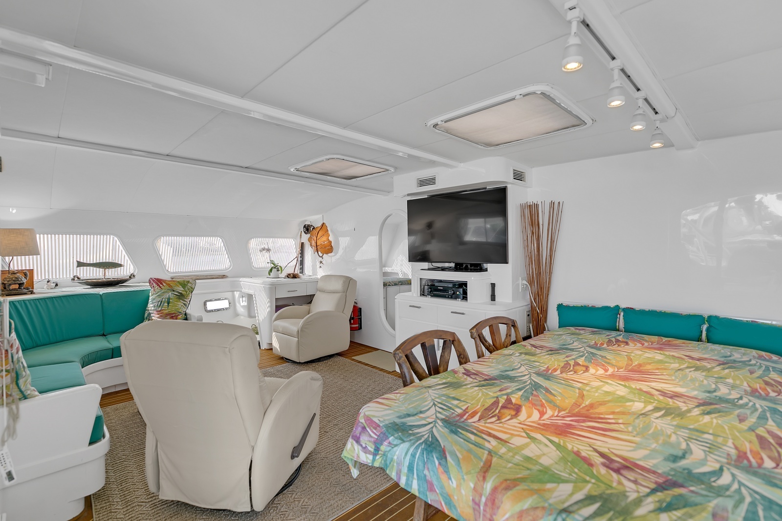 Cat s Meow 78ft Kelsall Yacht For Sale