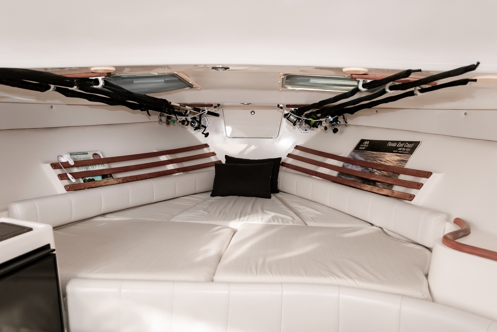 33ft Grady White Yacht For Sale