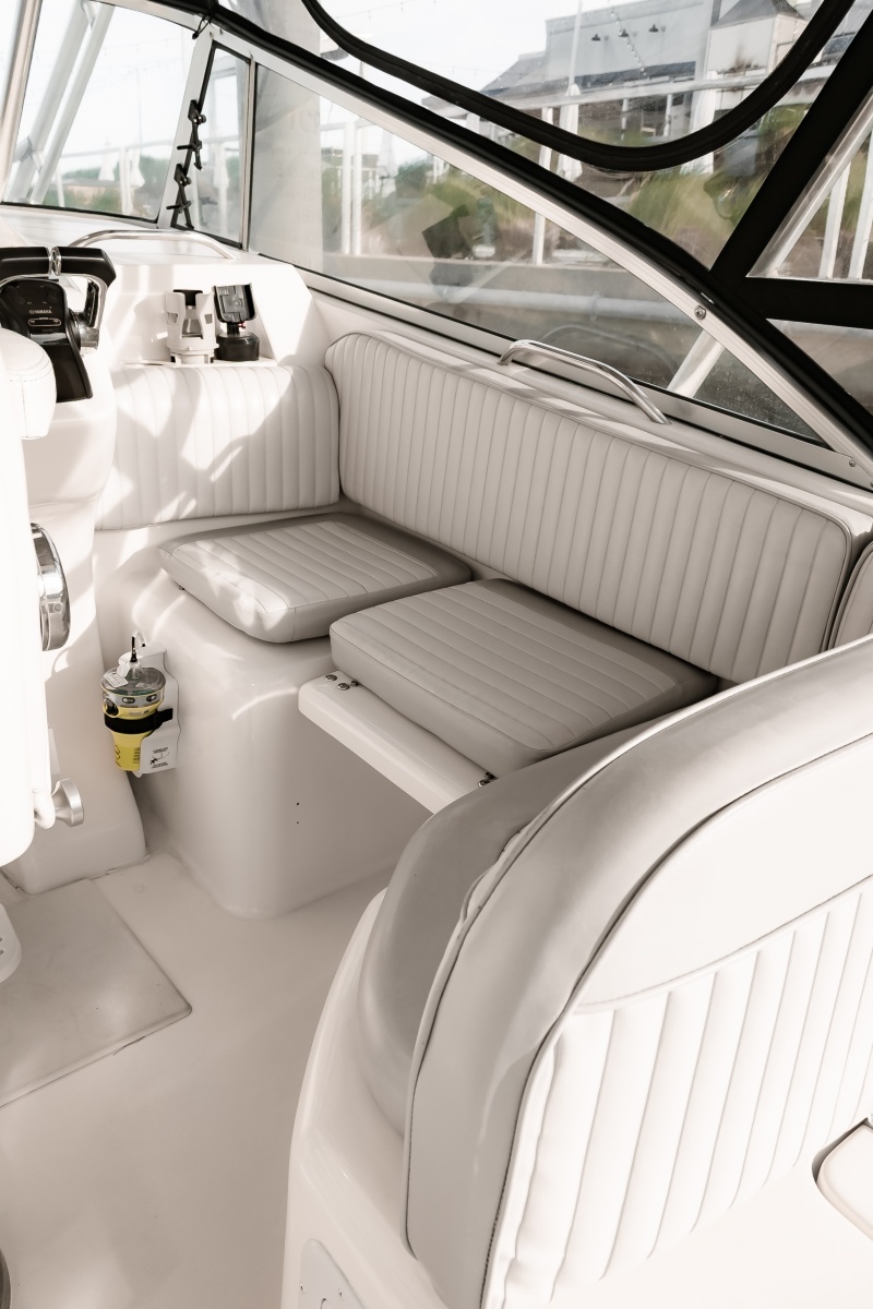 33ft Grady White Yacht For Sale