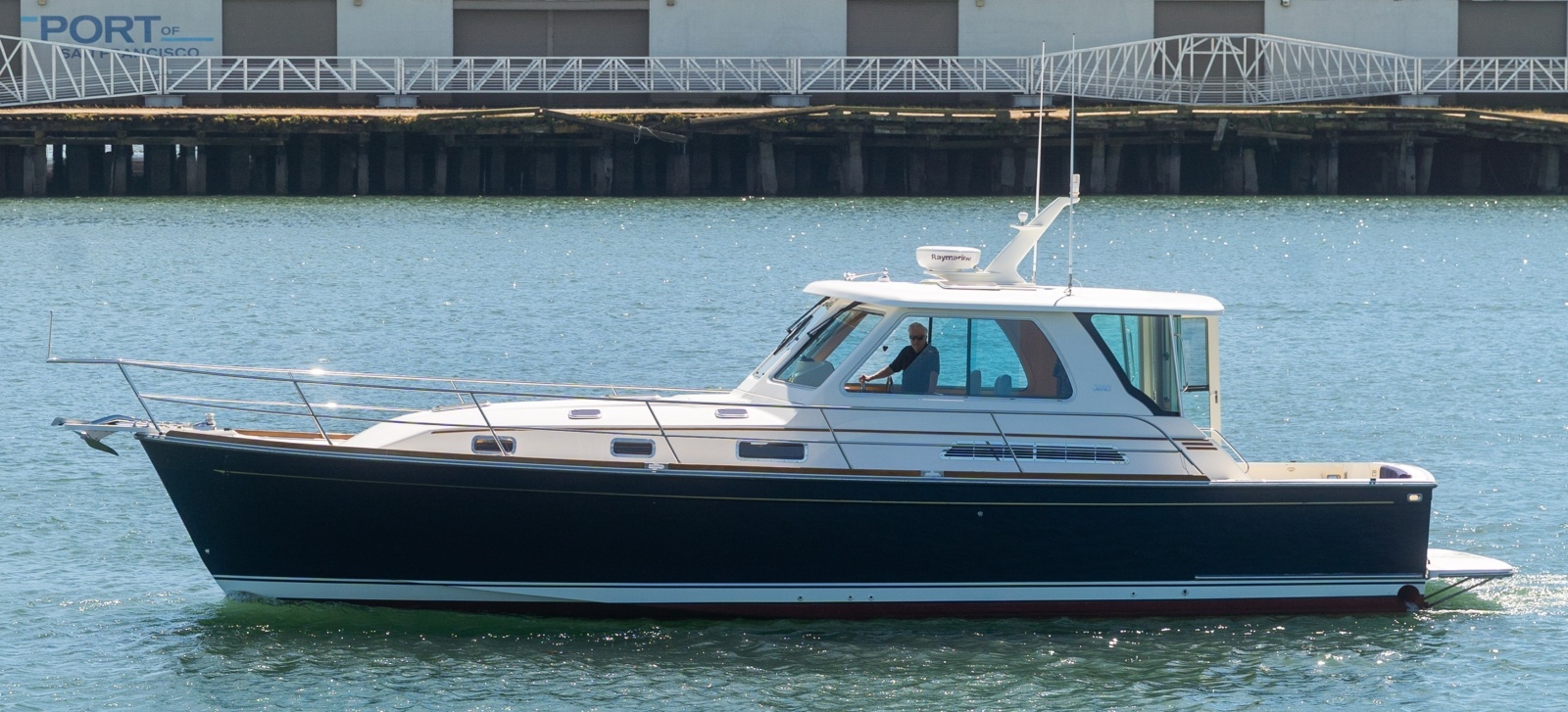 42' 2007 Sabre 42 Express Hardback