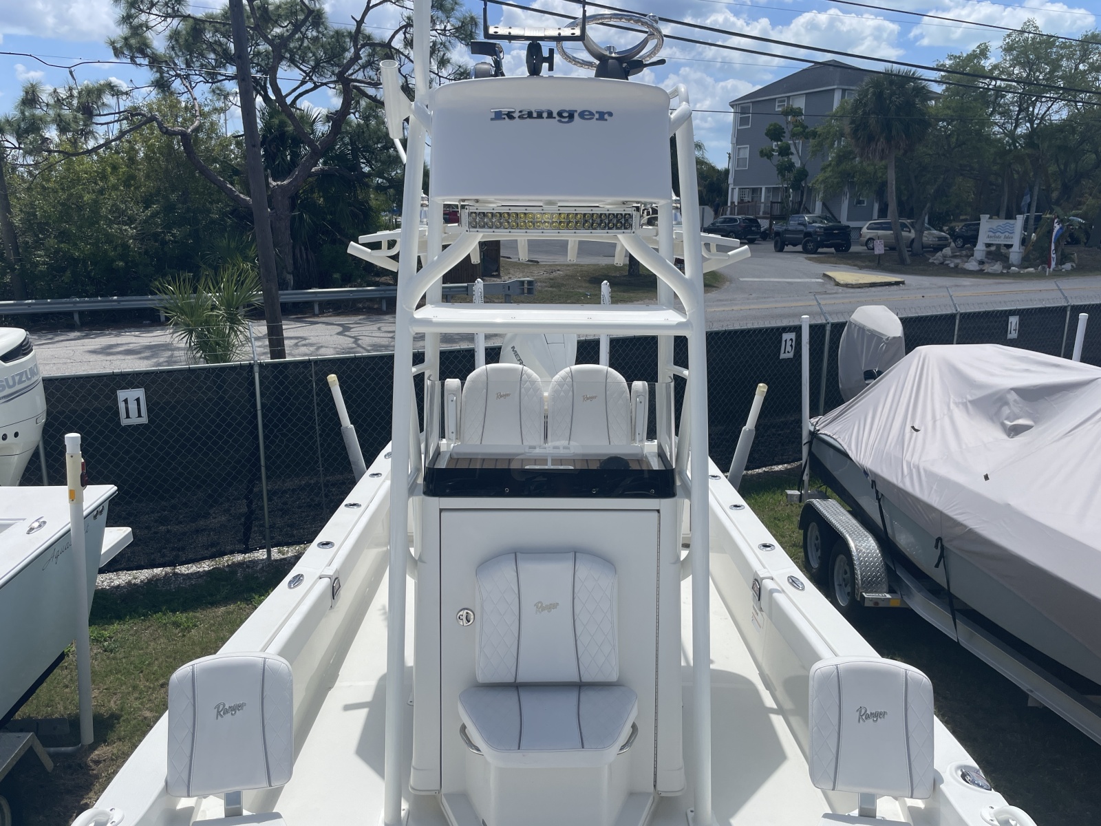 25' 2022 Ranger 2510 Bay