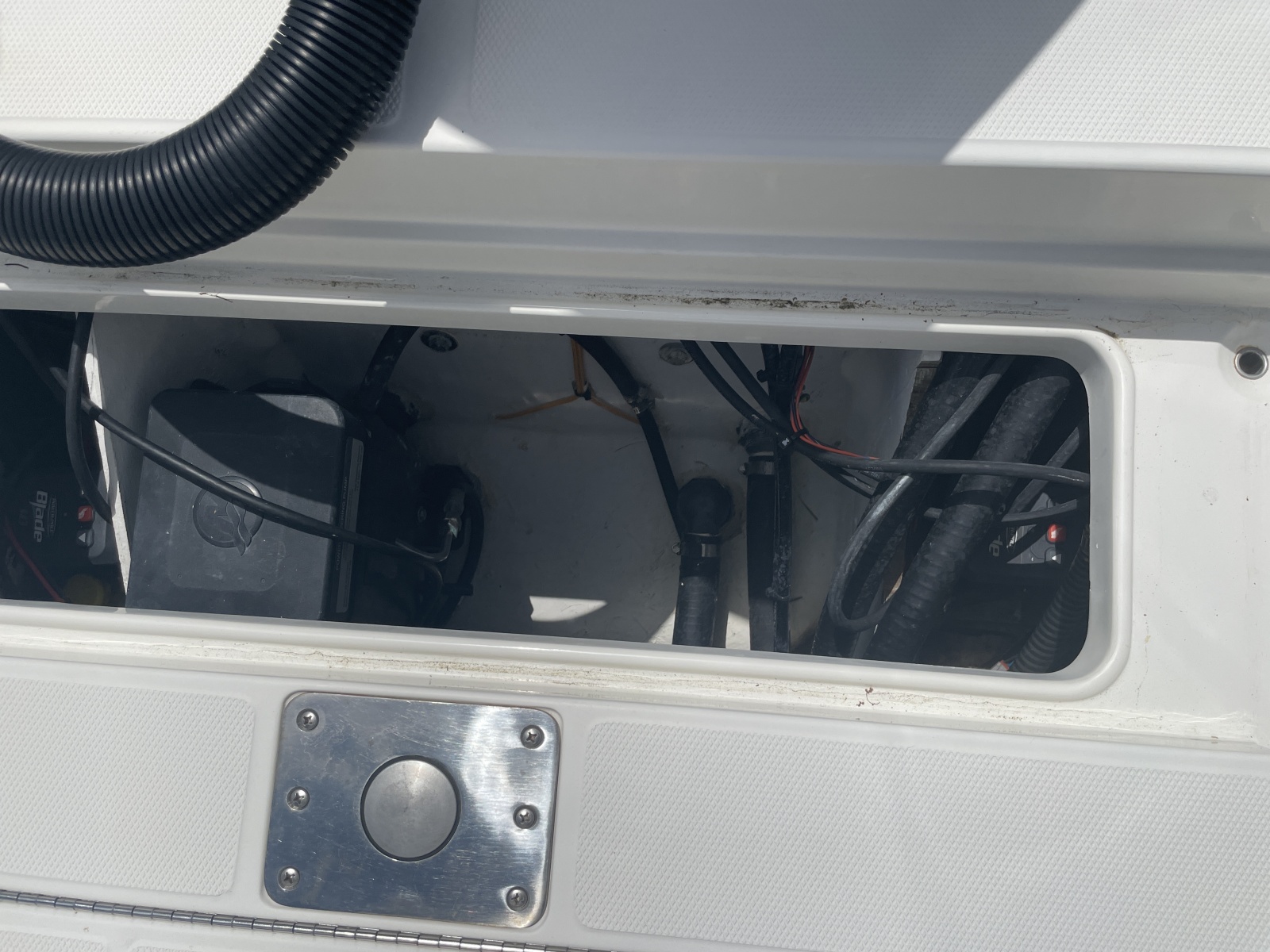 25' 2022 Ranger 2510 Bay