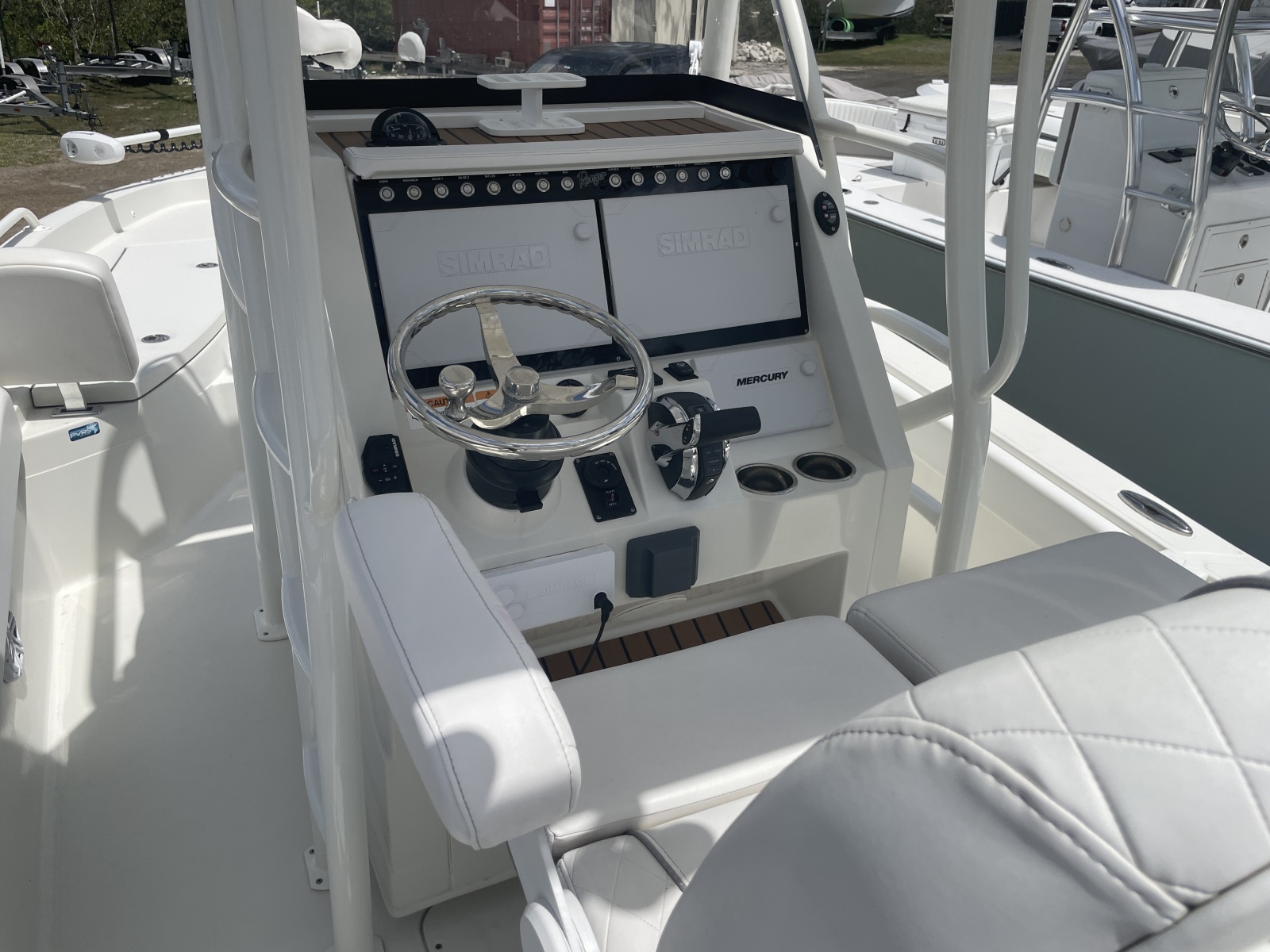 25' 2022 Ranger 2510 Bay