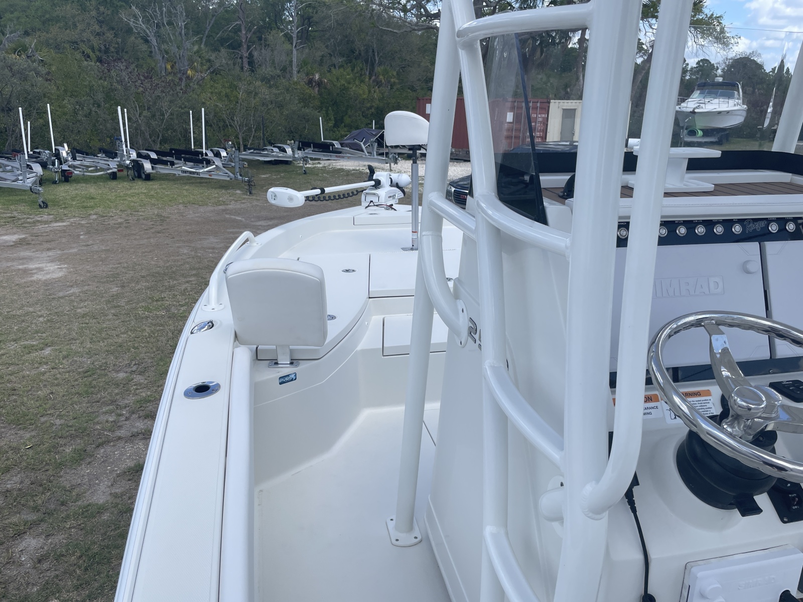 25' 2022 Ranger 2510 Bay