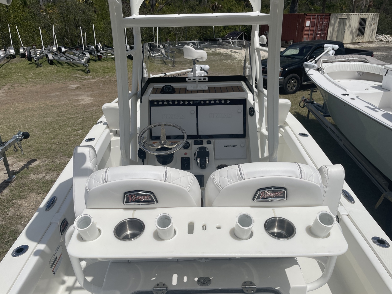 25' 2022 Ranger 2510 Bay