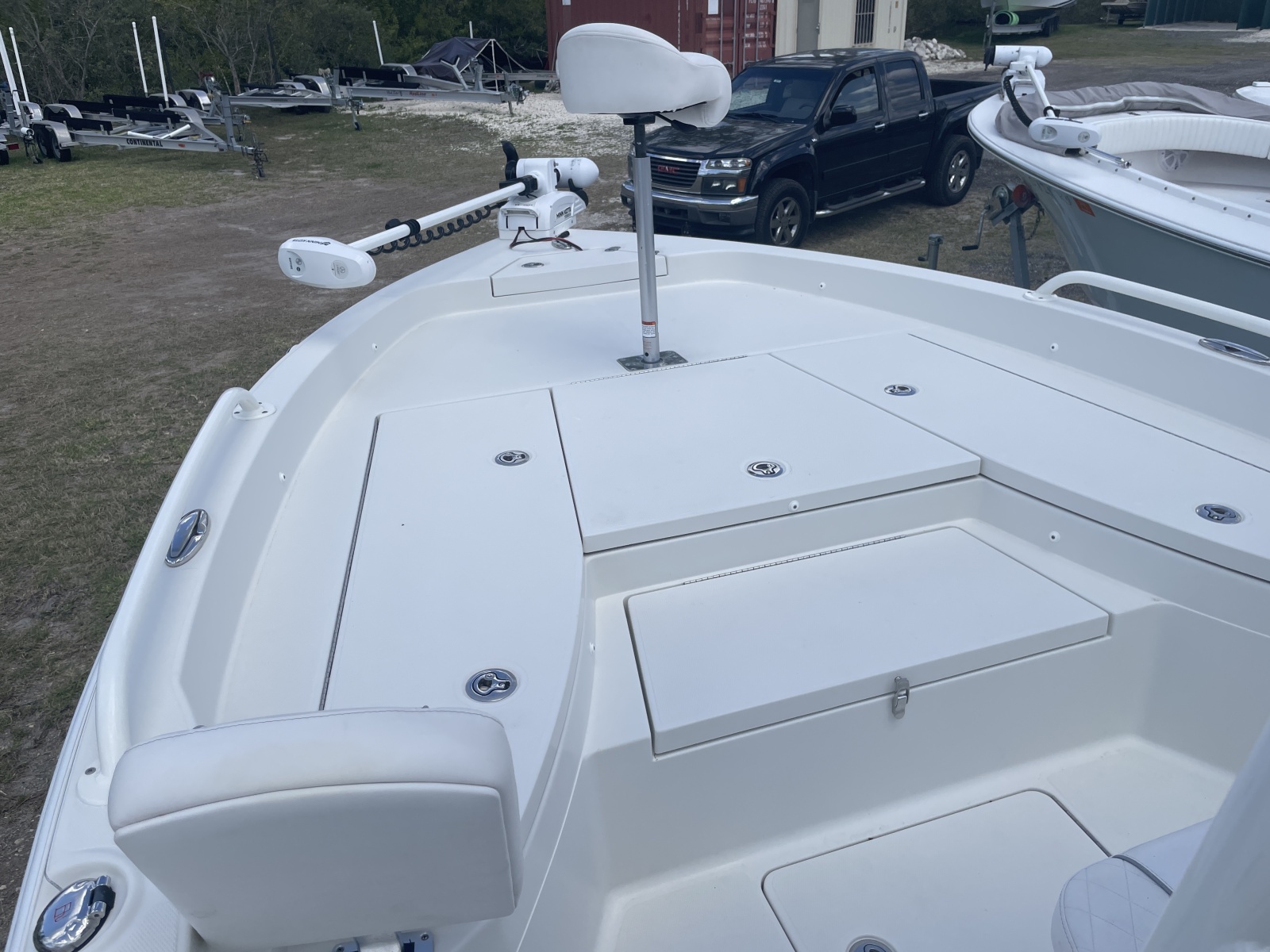 25' 2022 Ranger 2510 Bay