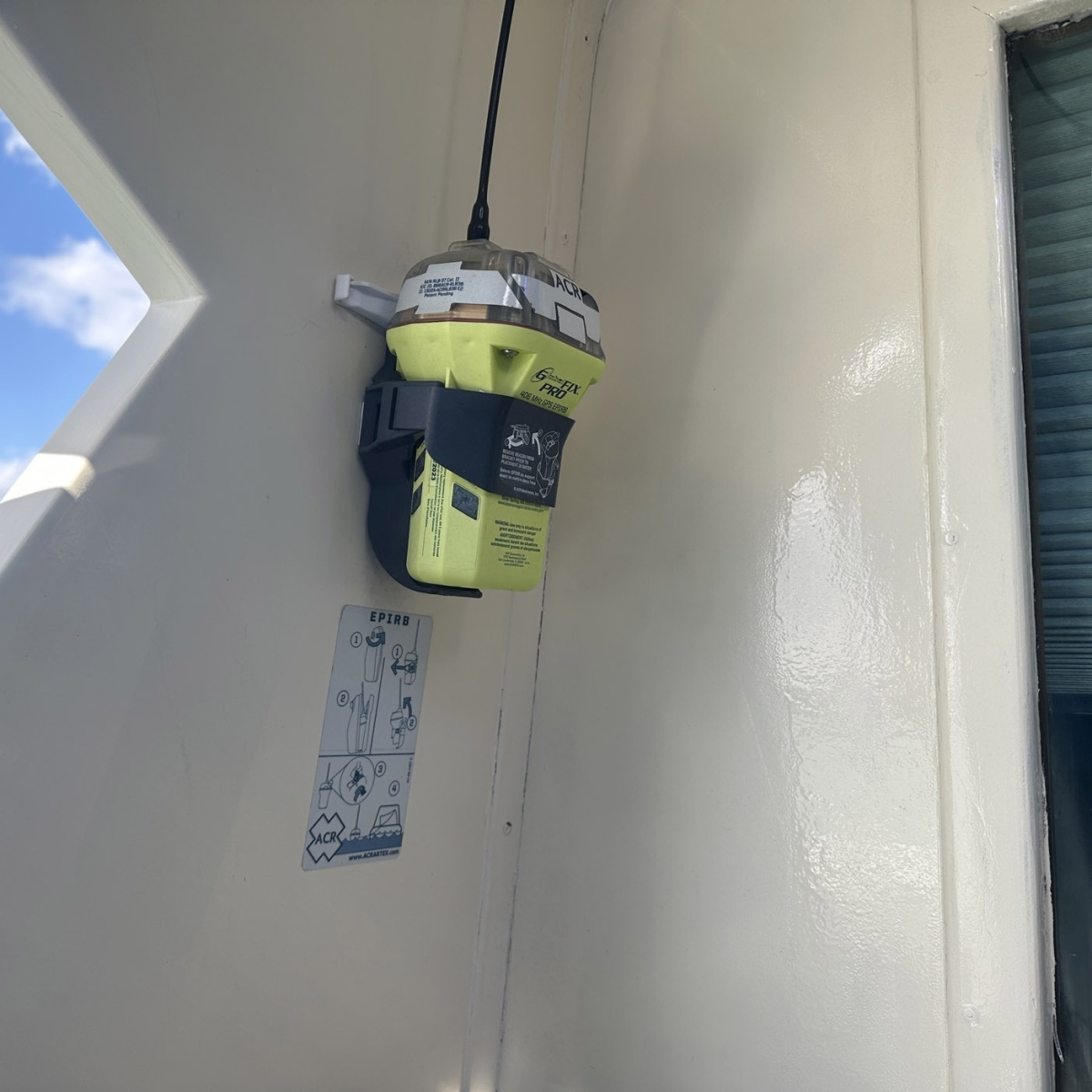 Bugsy 43ft Hatteras Yacht For Sale