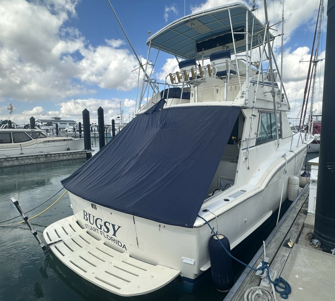 43' 1981 Hatteras 43 Convertible
