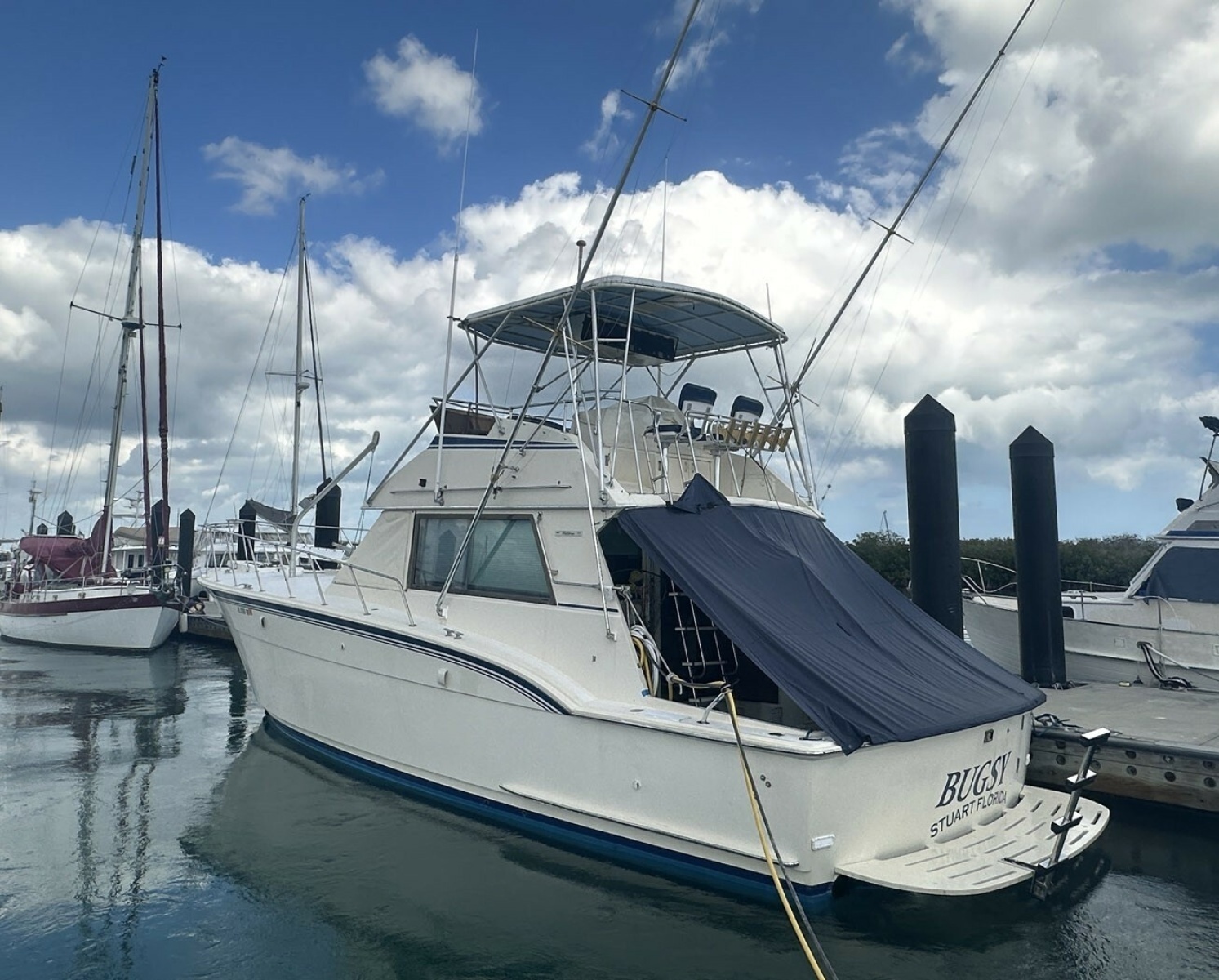 Bugsy 43ft Hatteras Yacht For Sale