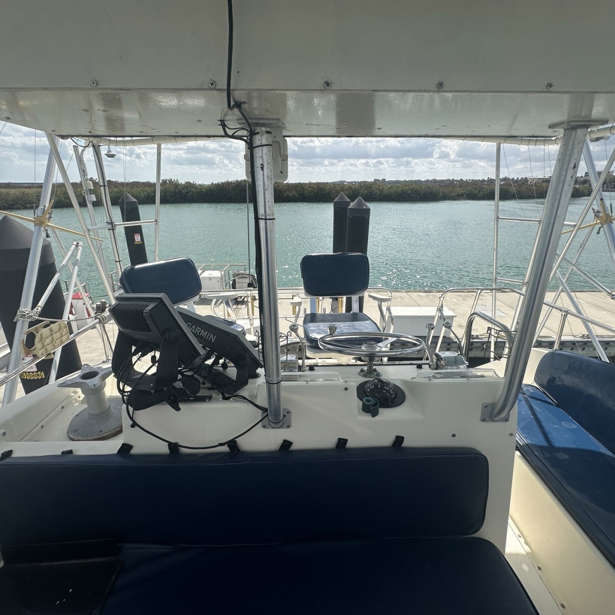 43' 1981 Hatteras 43 Convertible