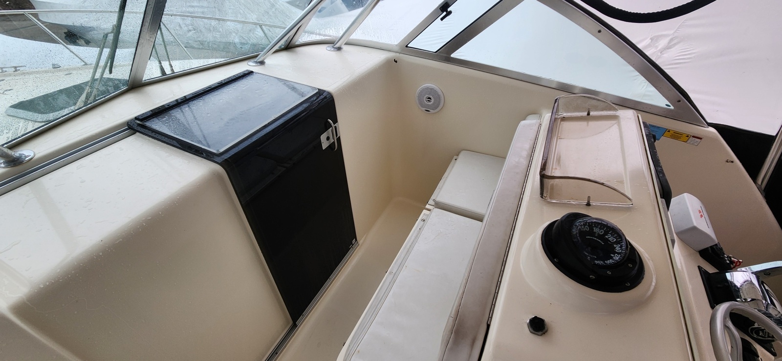 Broadcast 32ft Pursuit Yacht For Sale
