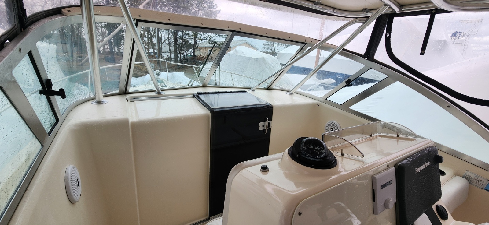 Broadcast 32ft Pursuit Yacht For Sale