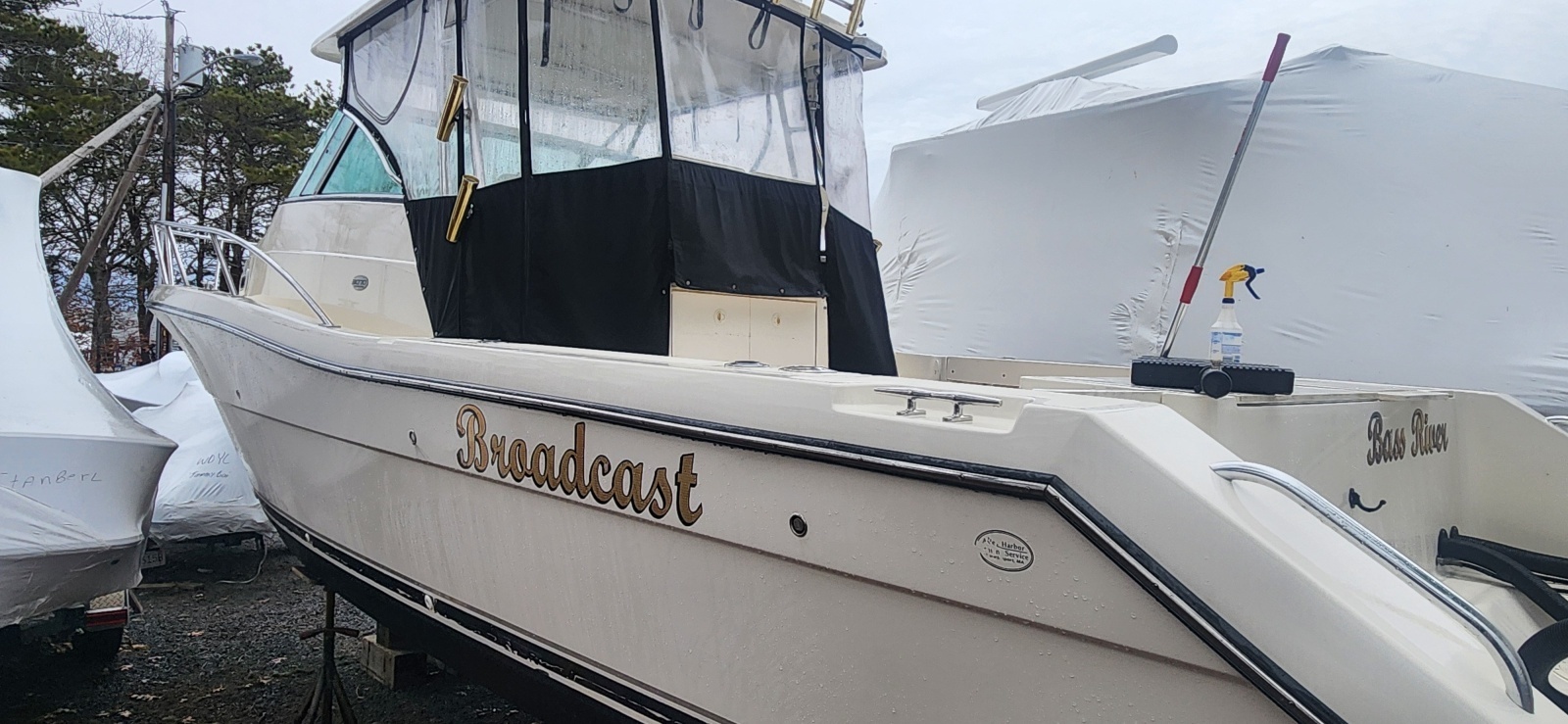 Broadcast 32ft Pursuit Yacht For Sale