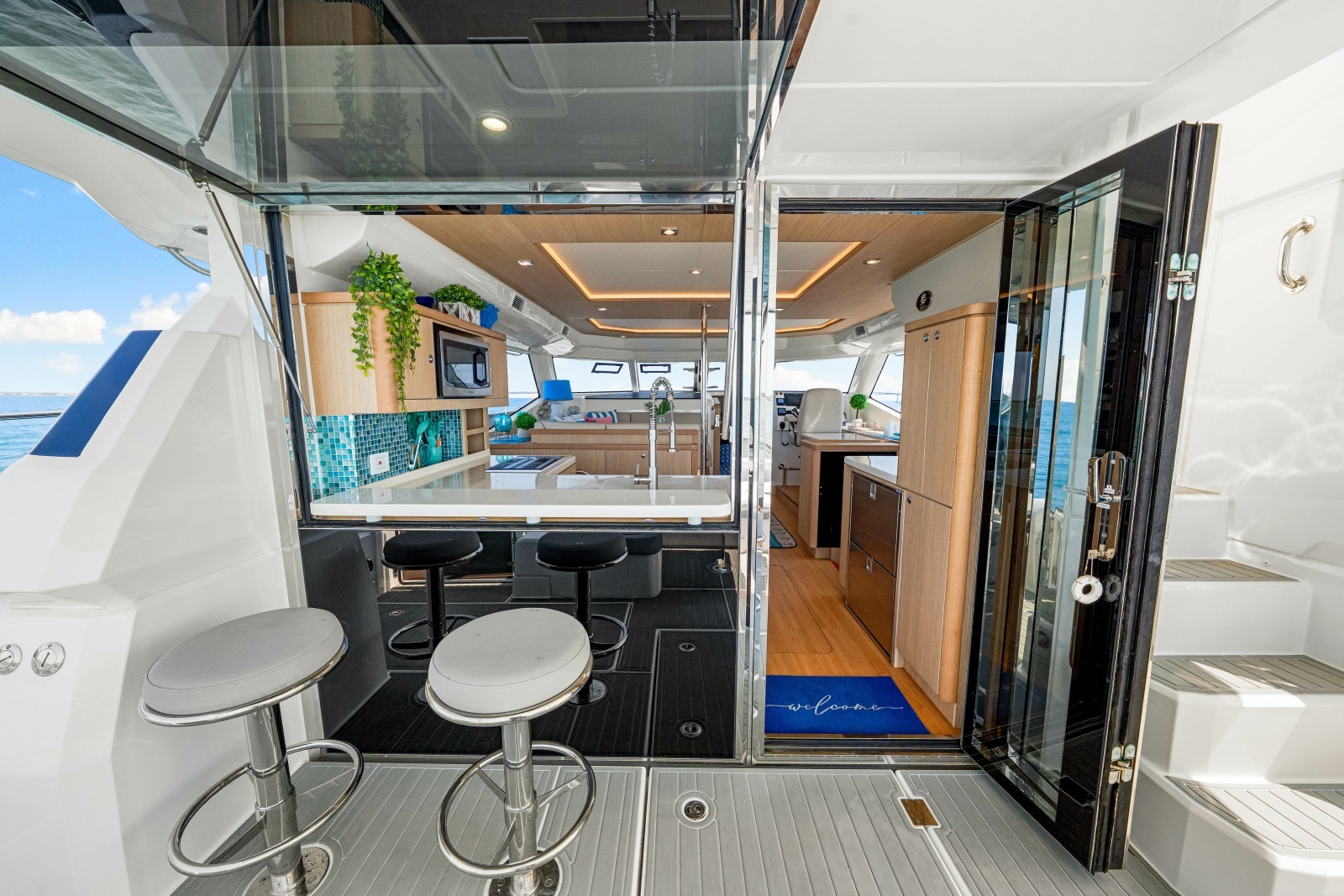 2021 44 Aquila MY Memories Not Dreams Galley