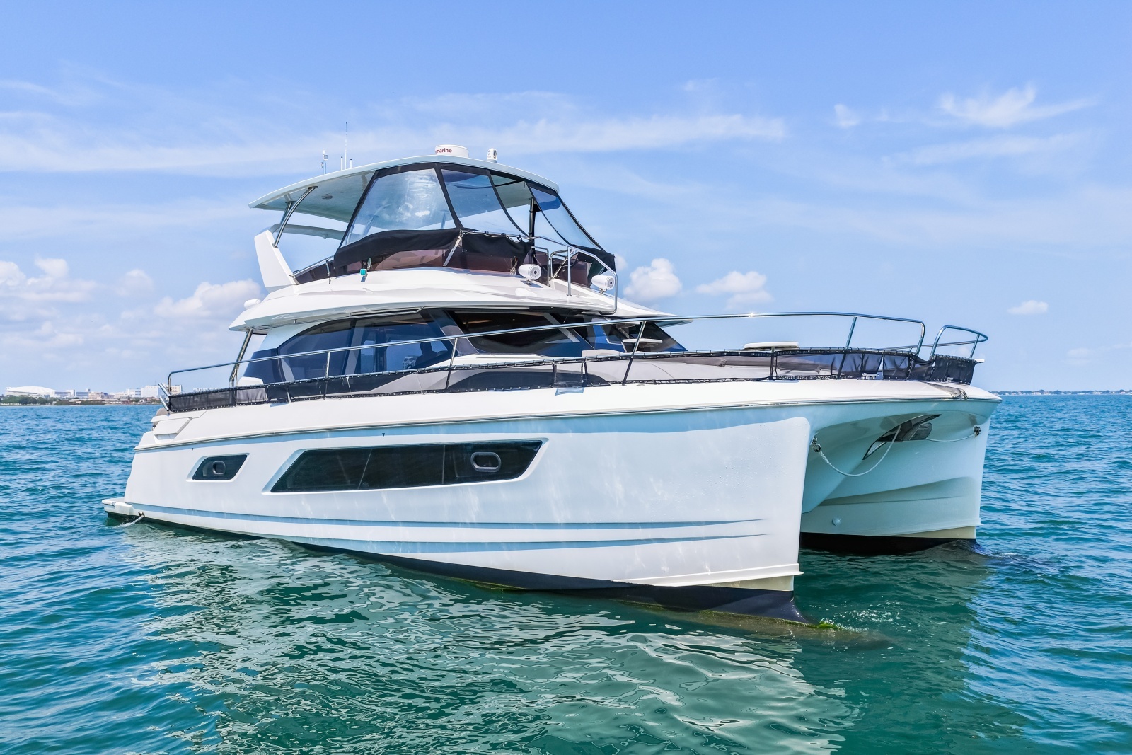 2021 44 Aquila MY Memories Not Dreams Starboard Profile 