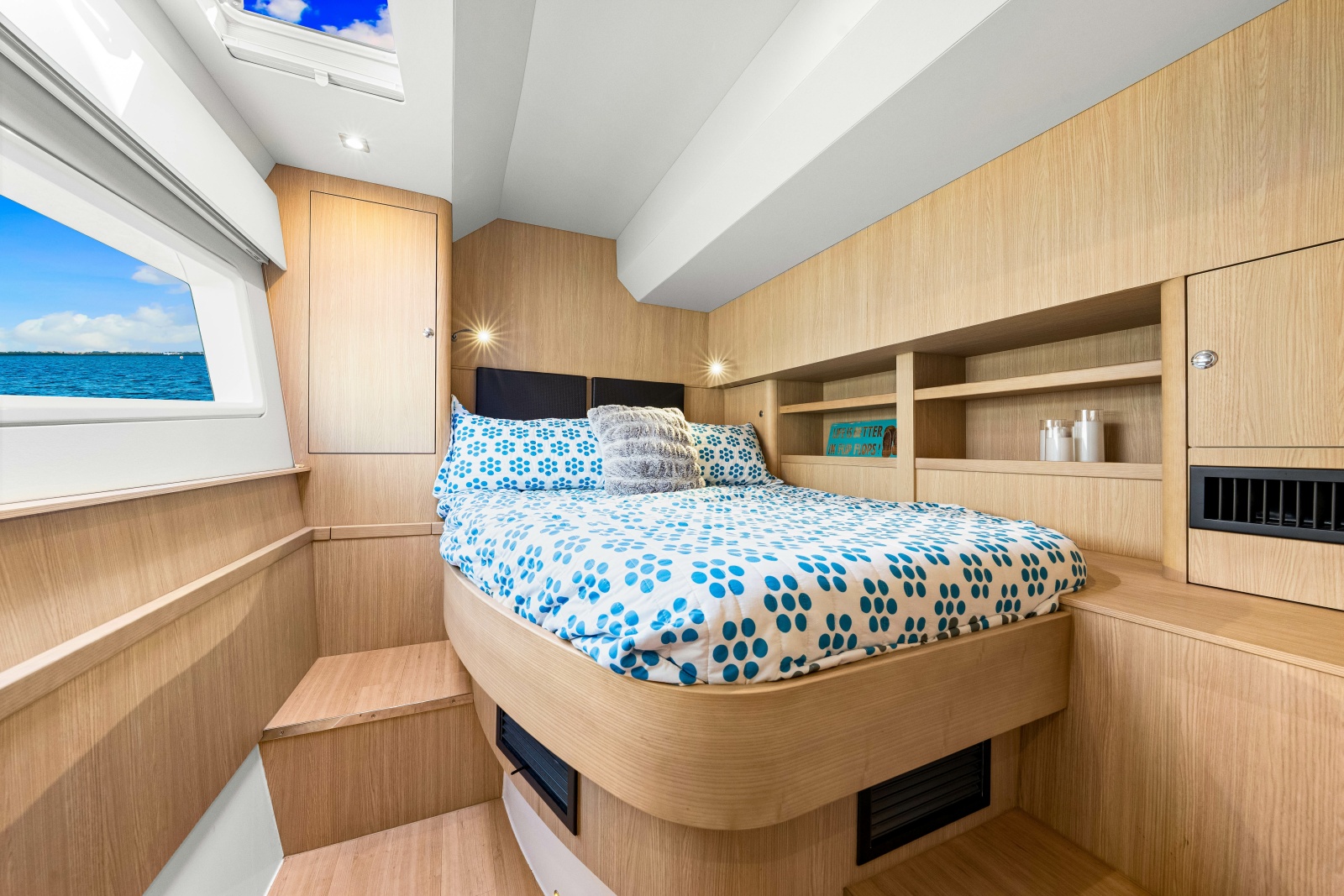 2021 44 Aquila MY Memories Not Dreams Master Stateroom 