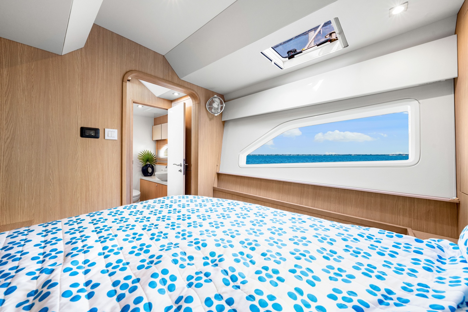 2021 44 Aquila MY Memories Not Dreams Master Stateroom 