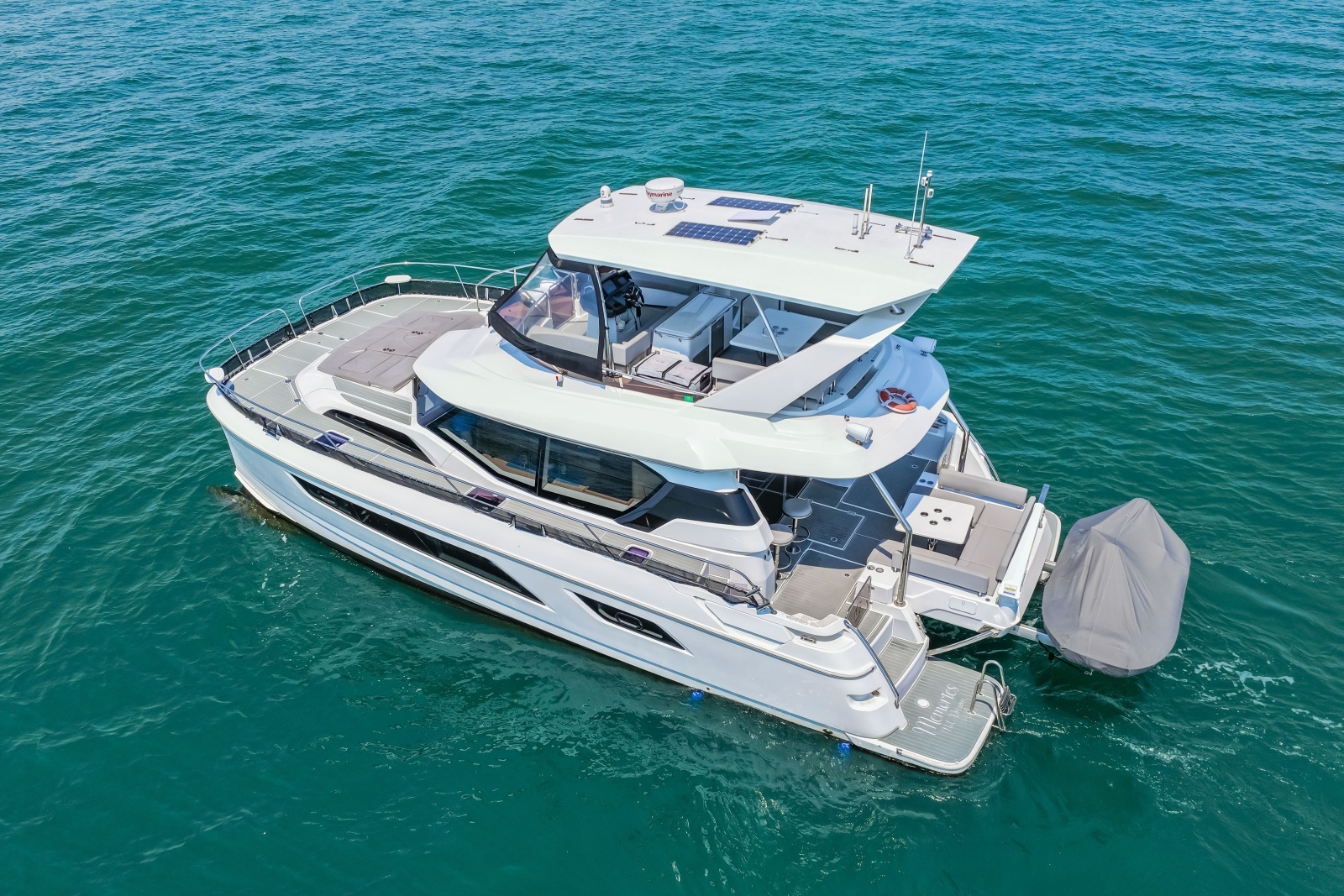 2021 44 Aquila MY Memories Not Dreams Port Profile