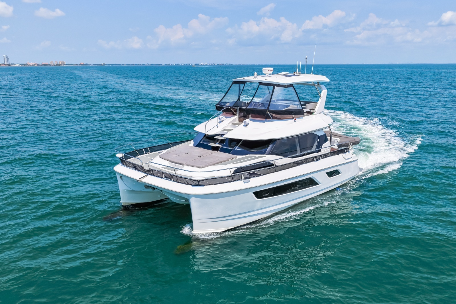 2021 44 Aquila MY Memories Not Dreams Port Profile