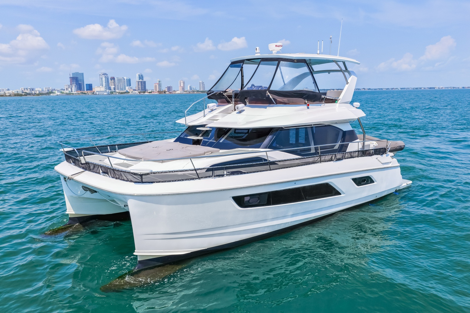 2021 44 Aquila MY Memories Not Dreams Port Profile