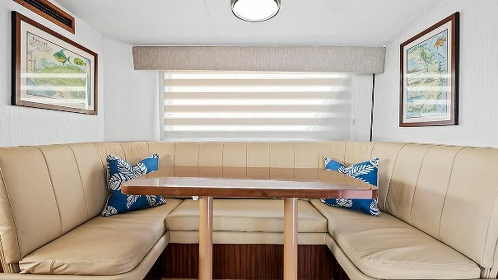 70' 1989 Hatteras Motor Yacht