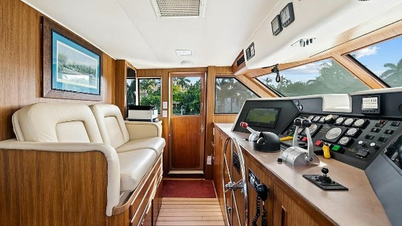 TOP GUN 70ft Hatteras Yacht For Sale
