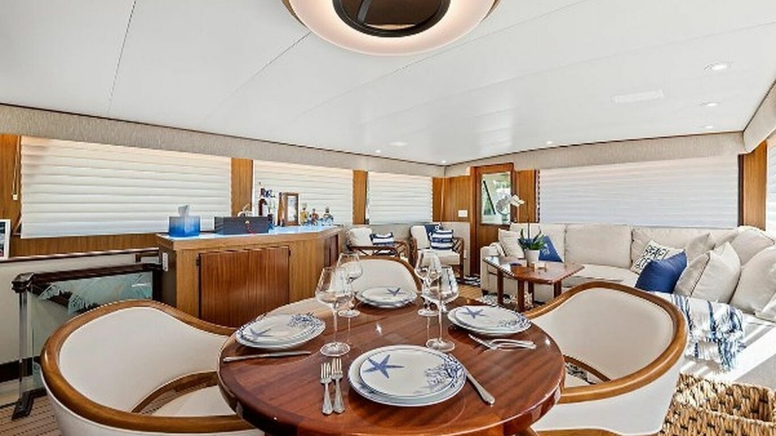 70' 1989 Hatteras Motor Yacht