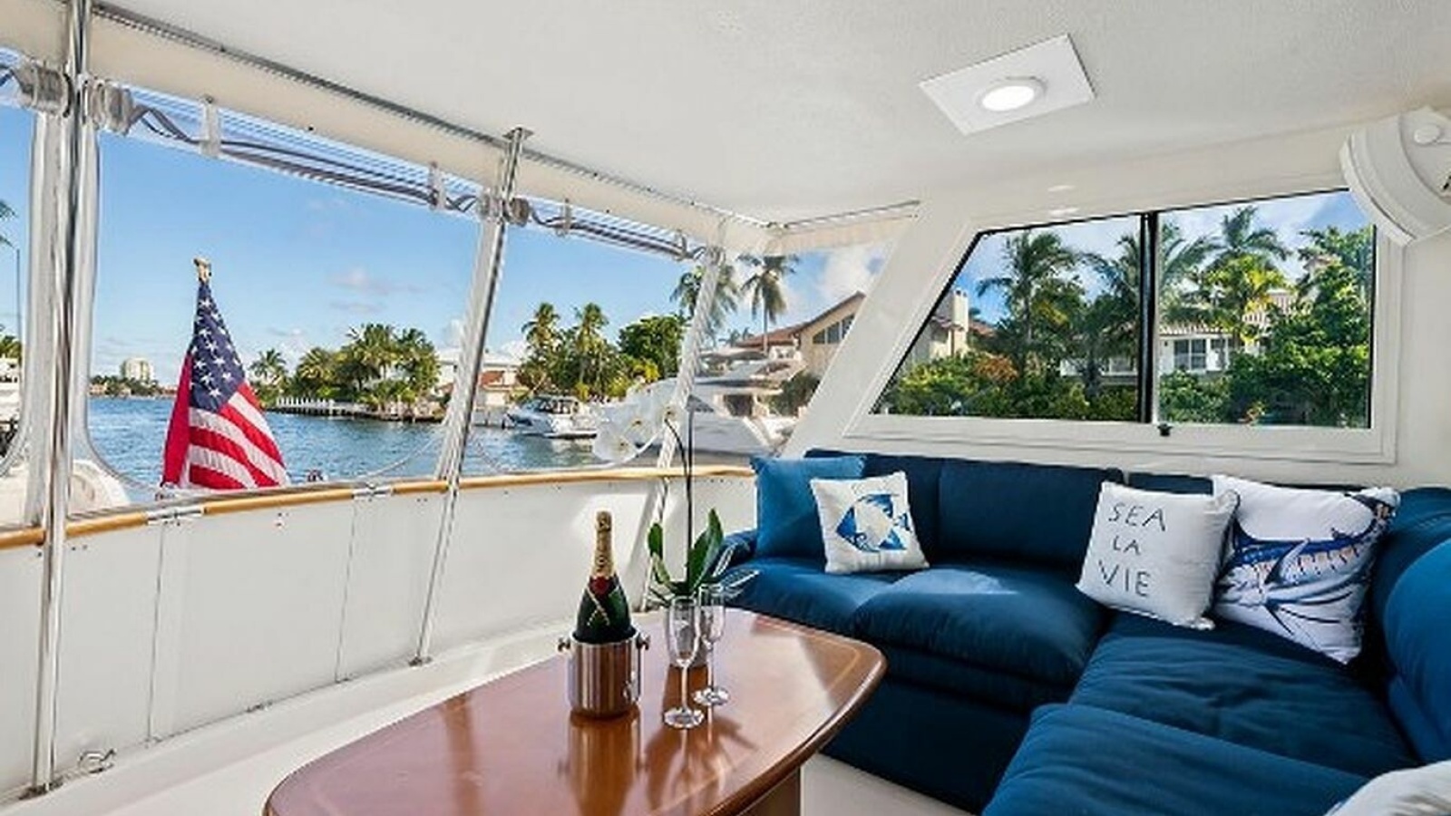 TOP GUN 70ft Hatteras Yacht For Sale