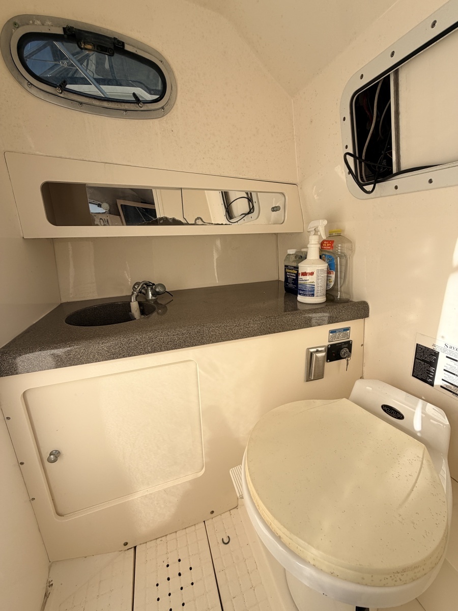 26ft Boston Whaler Yacht For Sale