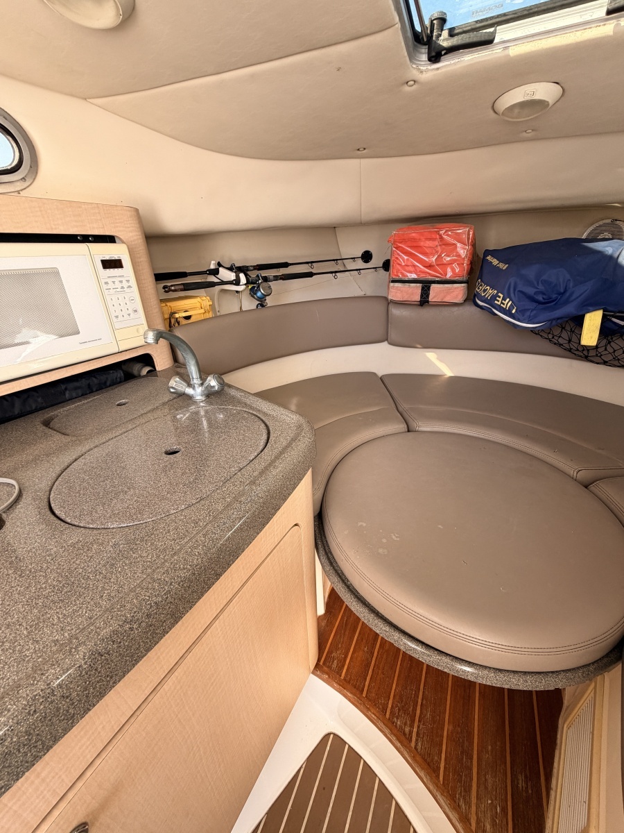 26ft Boston Whaler Yacht For Sale