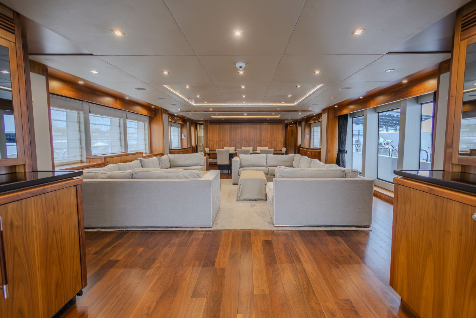 2014 Sunseeker 131