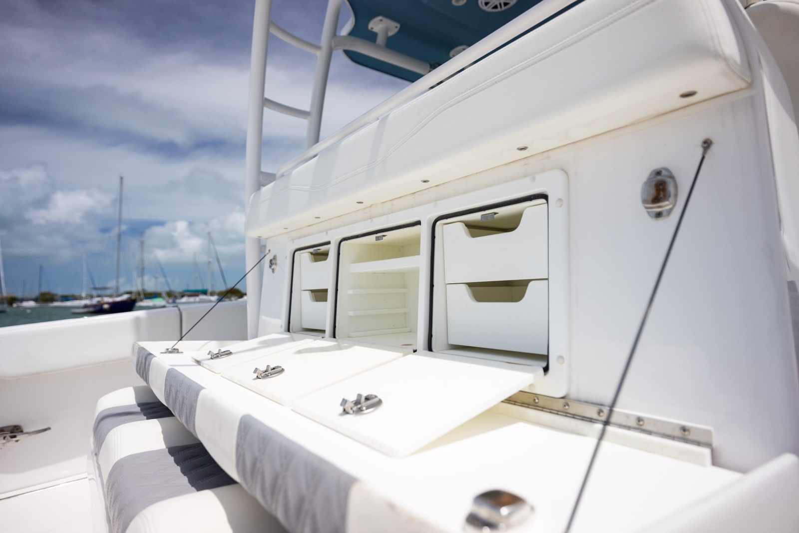 37ft Invincible Yacht For Sale