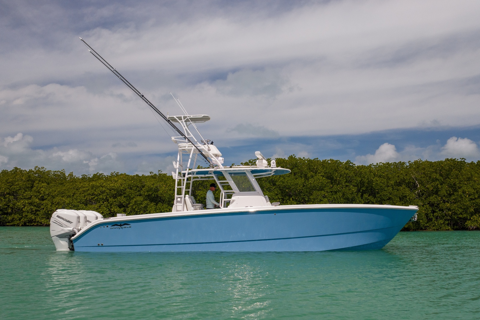 37' 2023 Invincible 37 Catamaran