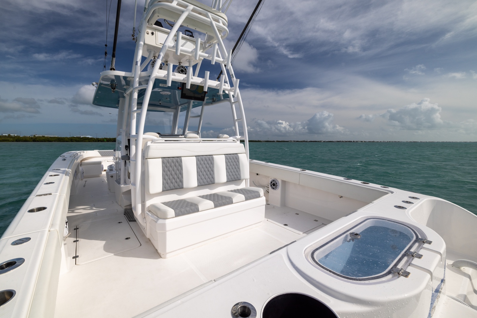 37' 2023 Invincible 37 Catamaran