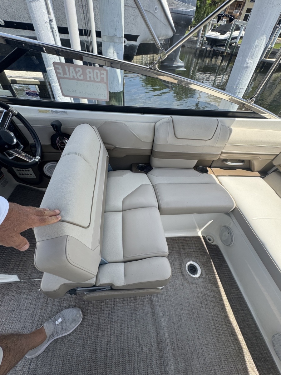 24' 2014 Formula Bowrider