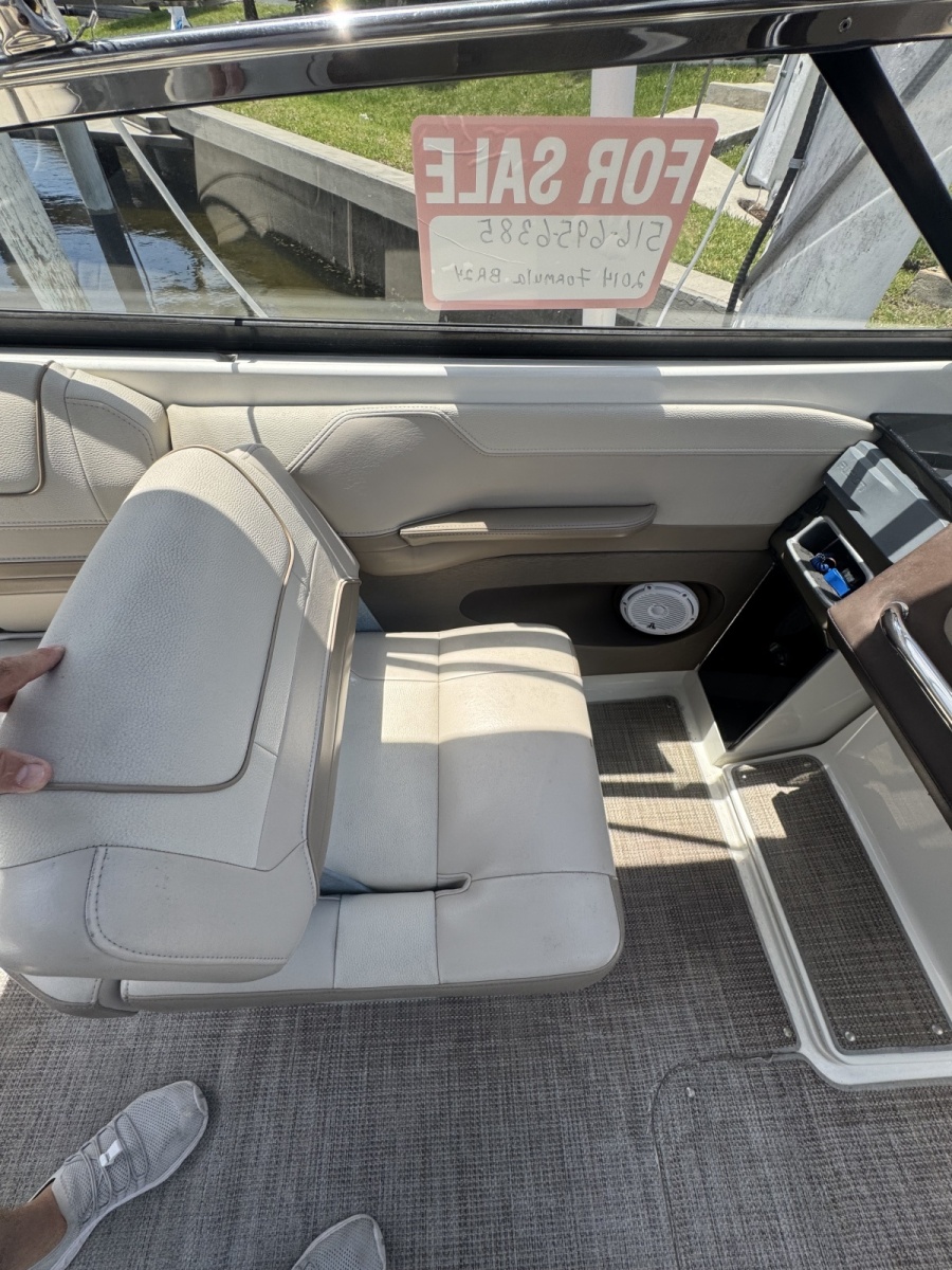 24' 2014 Formula Bowrider