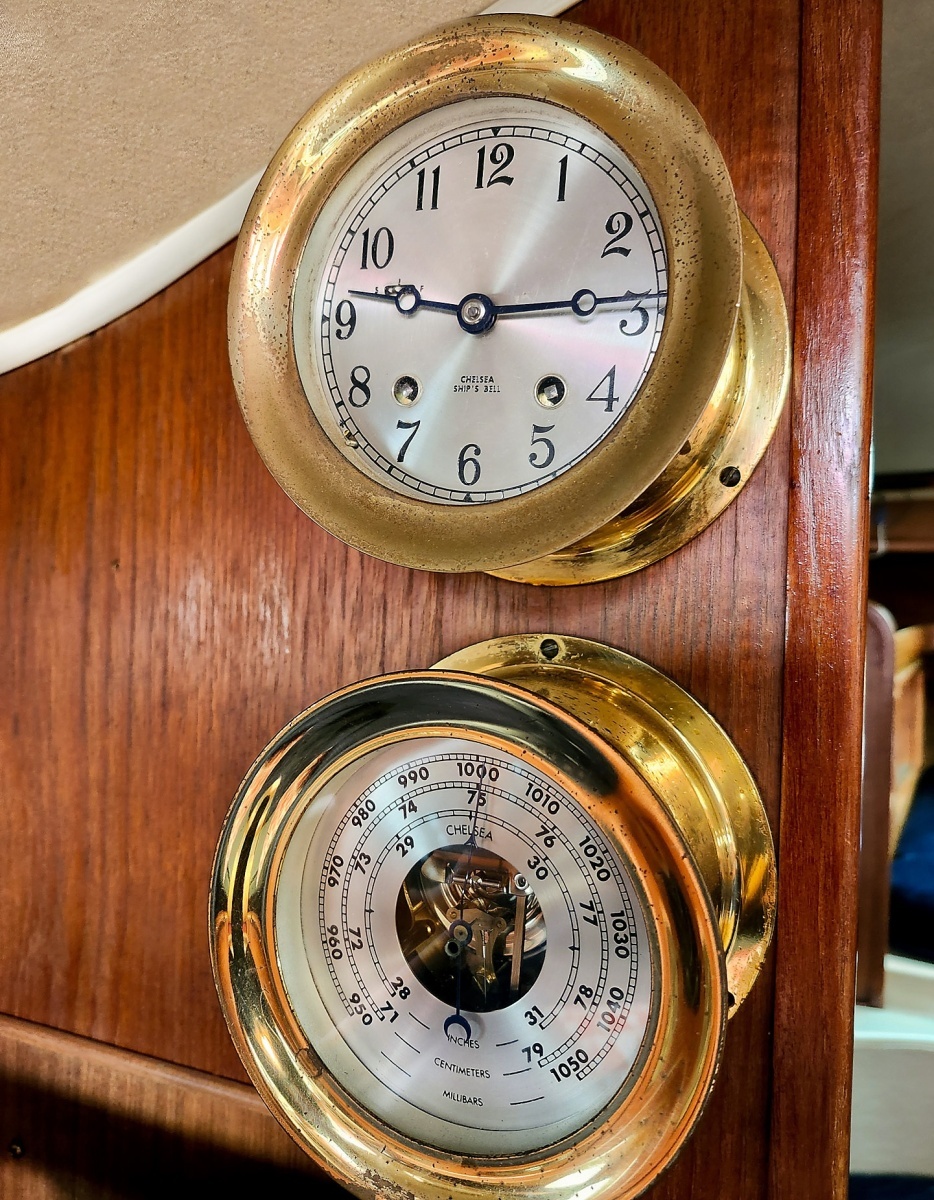 1988 Gulf Pilothouse 32