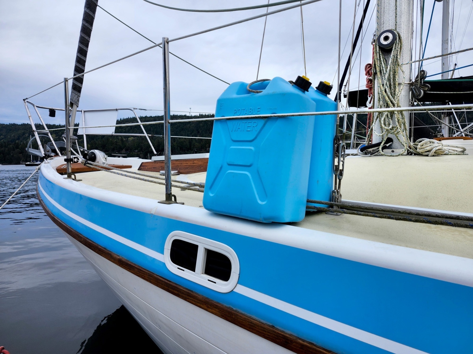 1988 Gulf Pilothouse 32