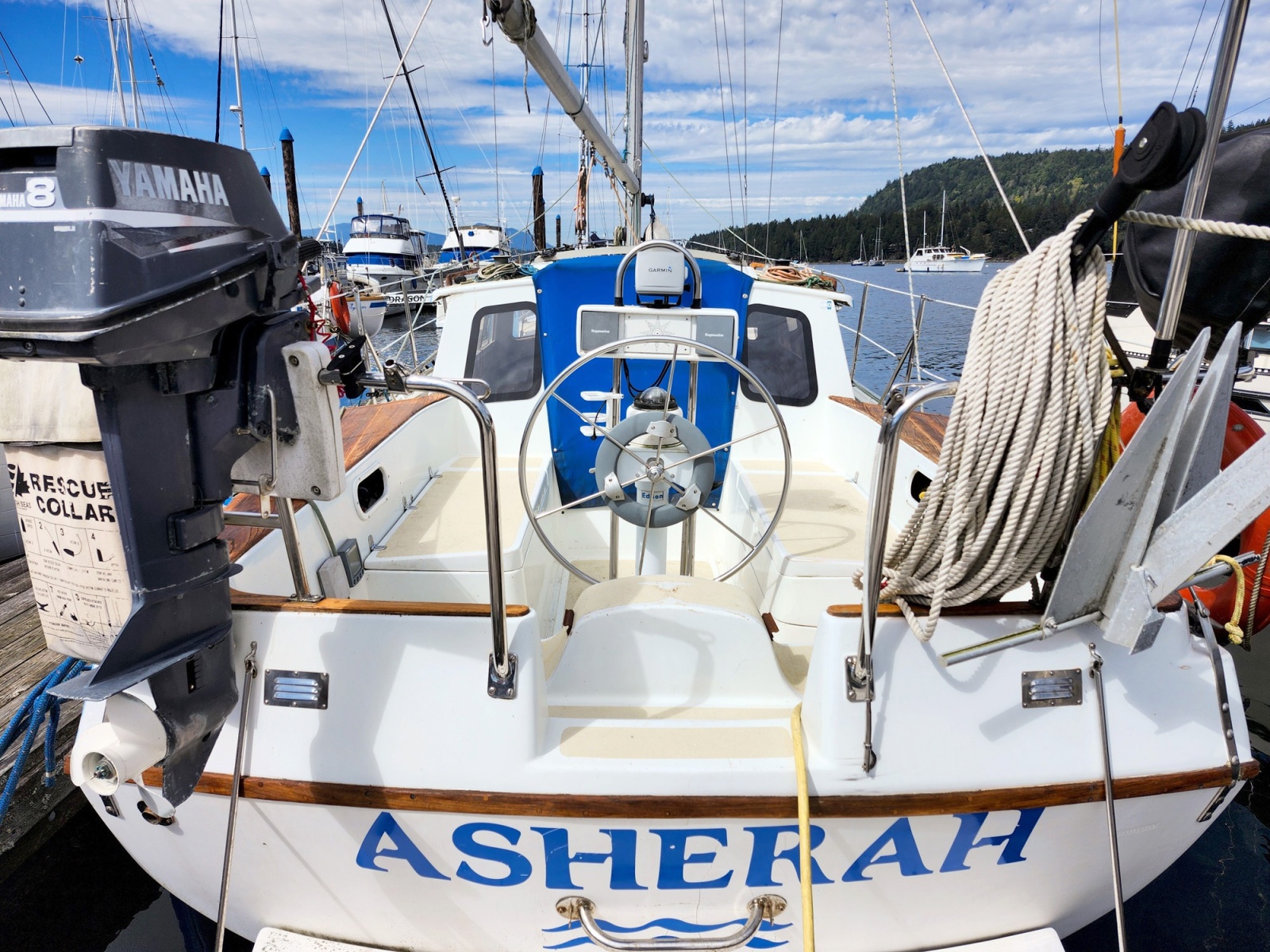 32' 1988 Gulf Pilothouse 32