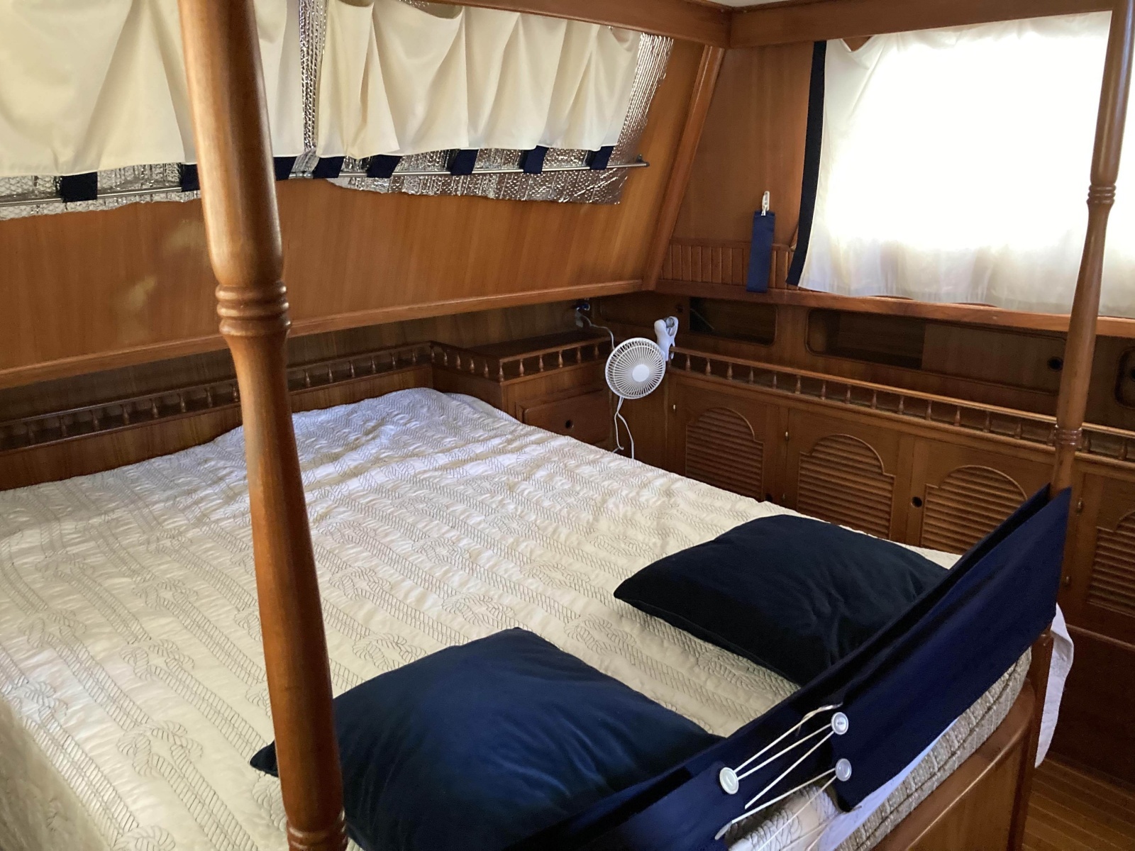 43ft Albin Yacht For Sale