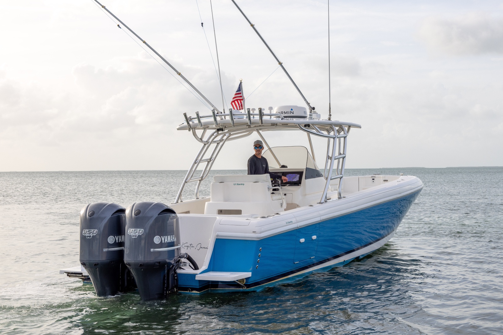 37' 2011 Intrepid 370 Open