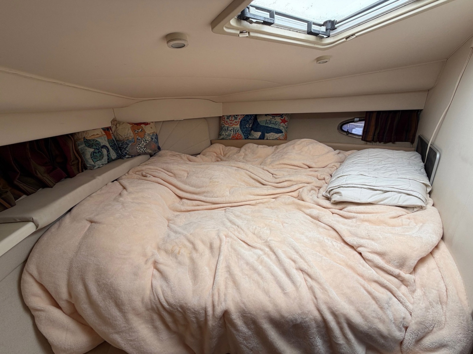 Noah Genda 40ft Carver Yacht For Sale