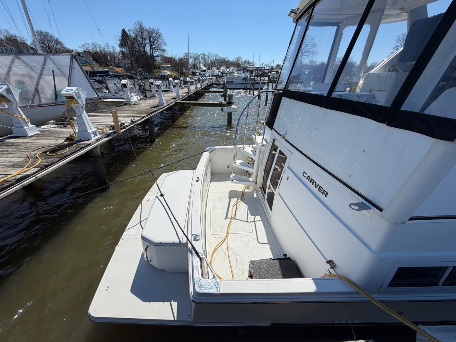 Noah Genda 40ft Carver Yacht For Sale