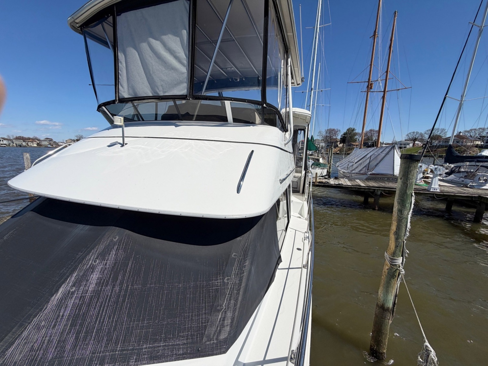 Noah Genda 40ft Carver Yacht For Sale
