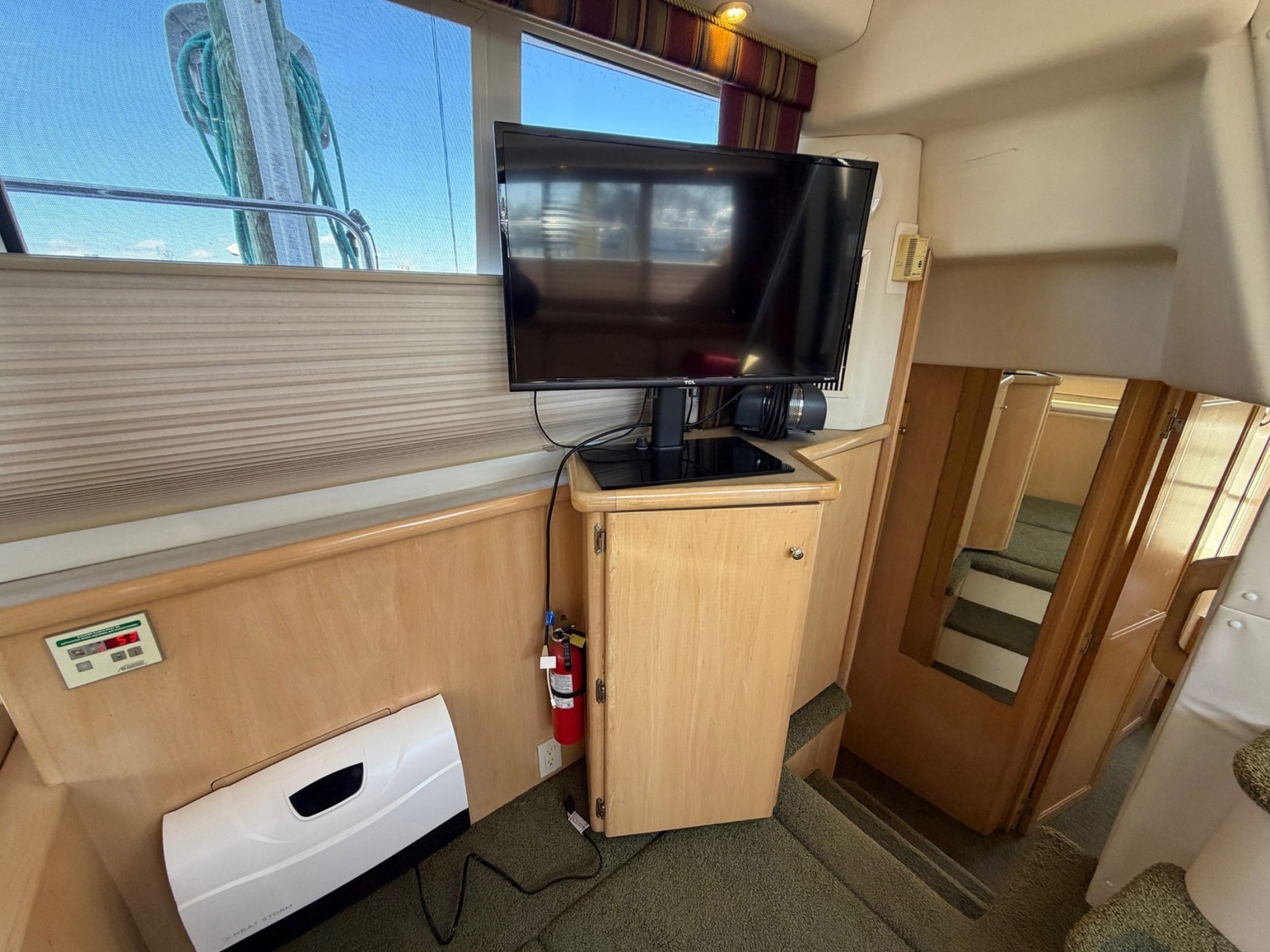 Noah Genda 40ft Carver Yacht For Sale