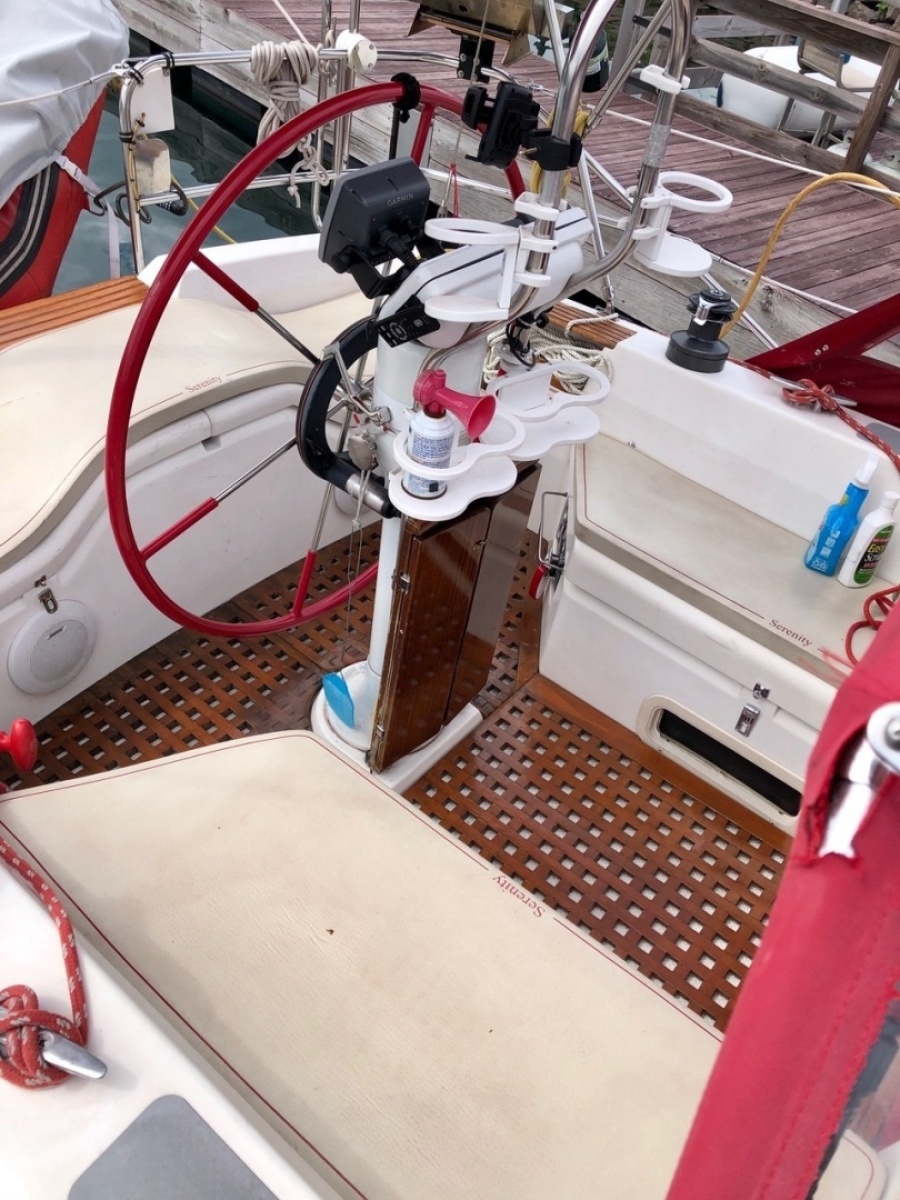 1983 Hunter 34